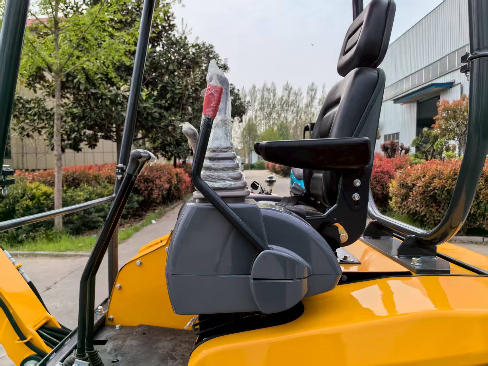 2T Tailless Small Excavator EP - Urban Farming Usa recension och pris